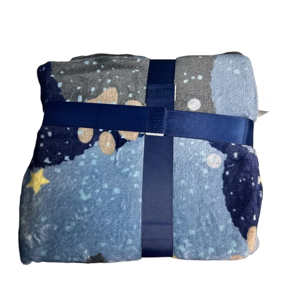 NWT ANA Pillow & Throw Gift Set‎ Blue Gray Moon Star Space Flannel Fleece 50x60